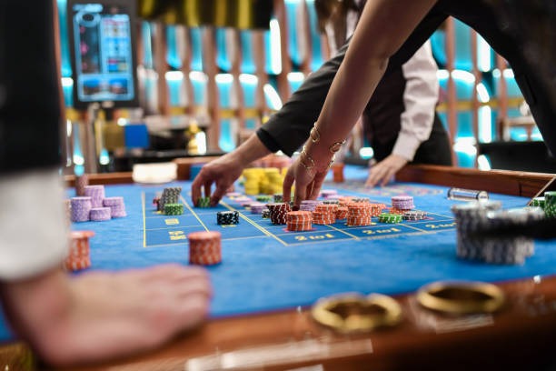 Card dealing sequence in live baccarat