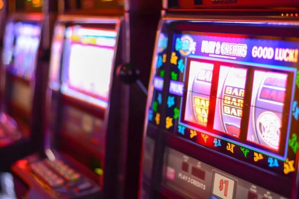 Payout display after baccarat round conclusion